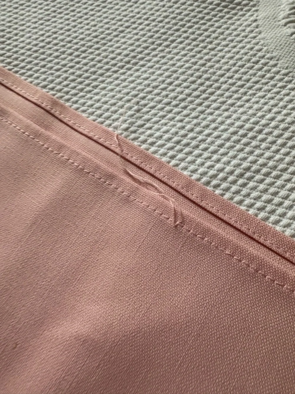 VTG 60s  deadstock Prints Charming tablecloth Sunweave pink floral cotton 60x84